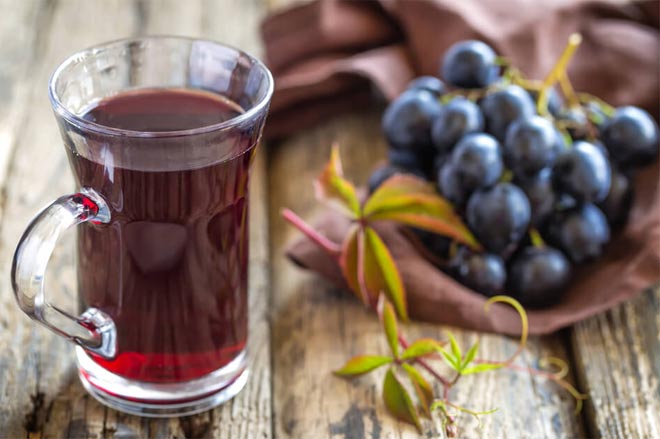 с виноградом